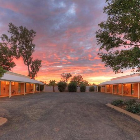 Mulga Country Motor Inn Σαρλβίλ Εξωτερικό φωτογραφία