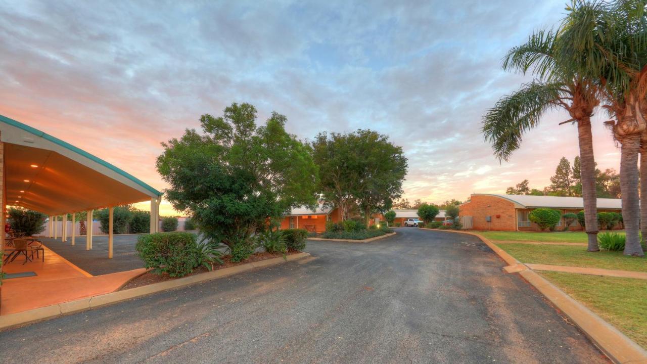 Mulga Country Motor Inn Σαρλβίλ Εξωτερικό φωτογραφία