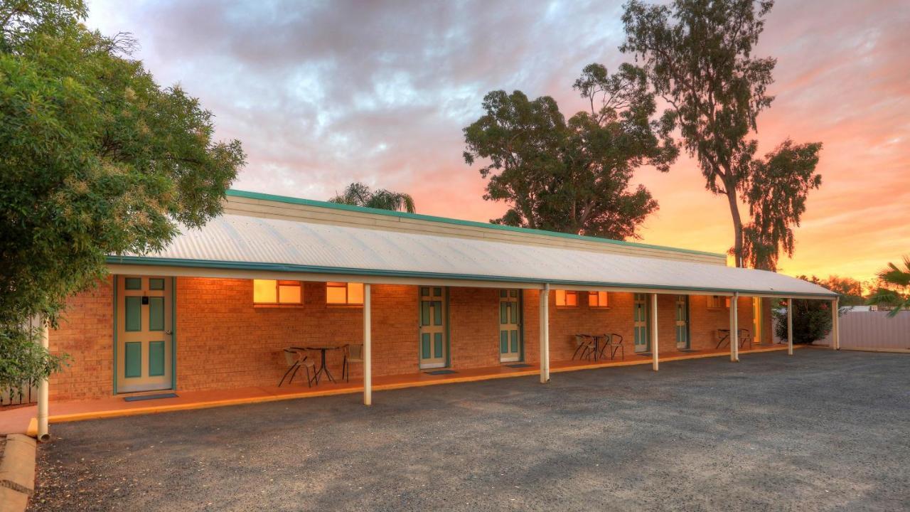 Mulga Country Motor Inn Σαρλβίλ Εξωτερικό φωτογραφία